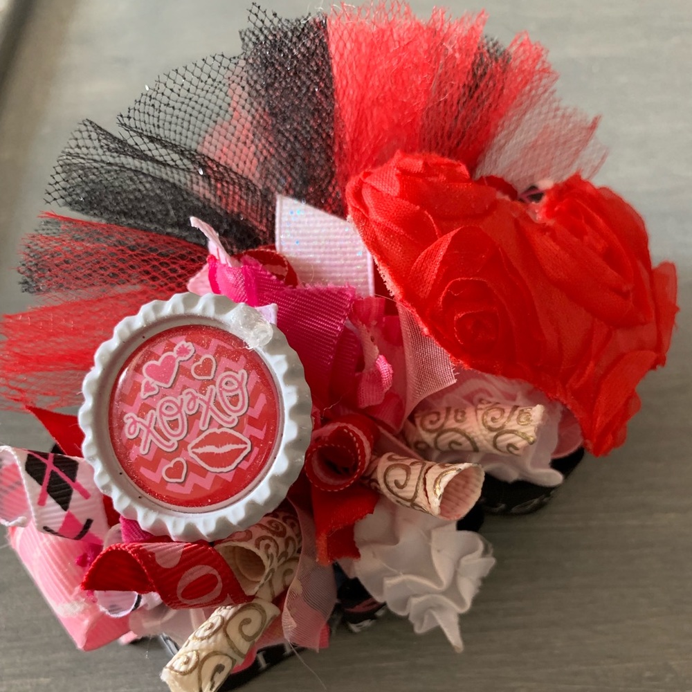 Valentine boutique bow